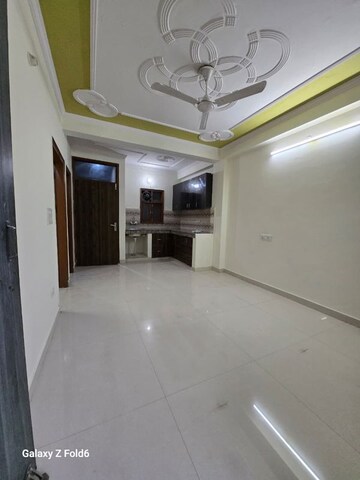 Room in 1 BHK Builder Floor at Chattarpur – for Rent
