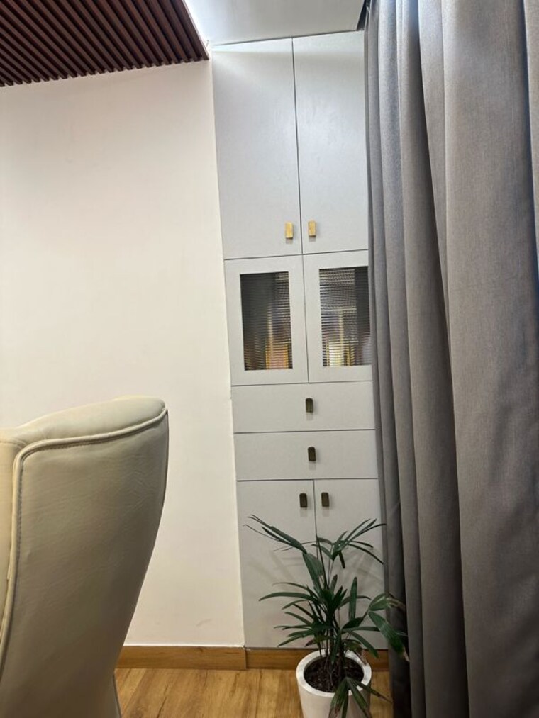 Bathroom, sector 4 Commercial Office Space 3000 Sq.Ft. In Sector 4 Noida 10062040