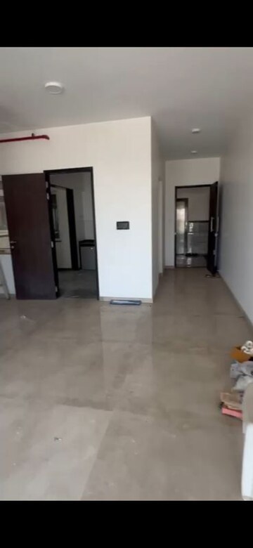 Room in 2 BHK Apartment at Kalpataru Radiance, Goregaon West – for Sale