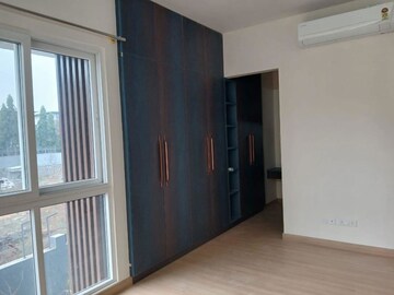 Room in 4 BHK Villa at Assetz Earth And Essence, International Airport Road – for Rent