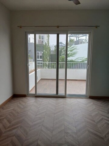 Room in 4 BHK Villa at Assetz Earth And Essence, International Airport Road – for Rent