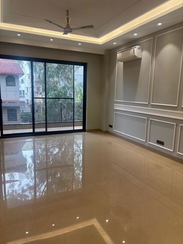 4 BHK + Pooja Room,Servant Room,Study Room,Extra Room Apartment For Rent in Greater Kailash I