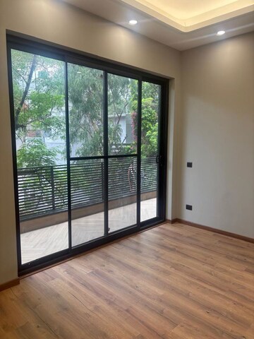 Room in 4 BHK Apartment at Greater Kailash I – for Rent