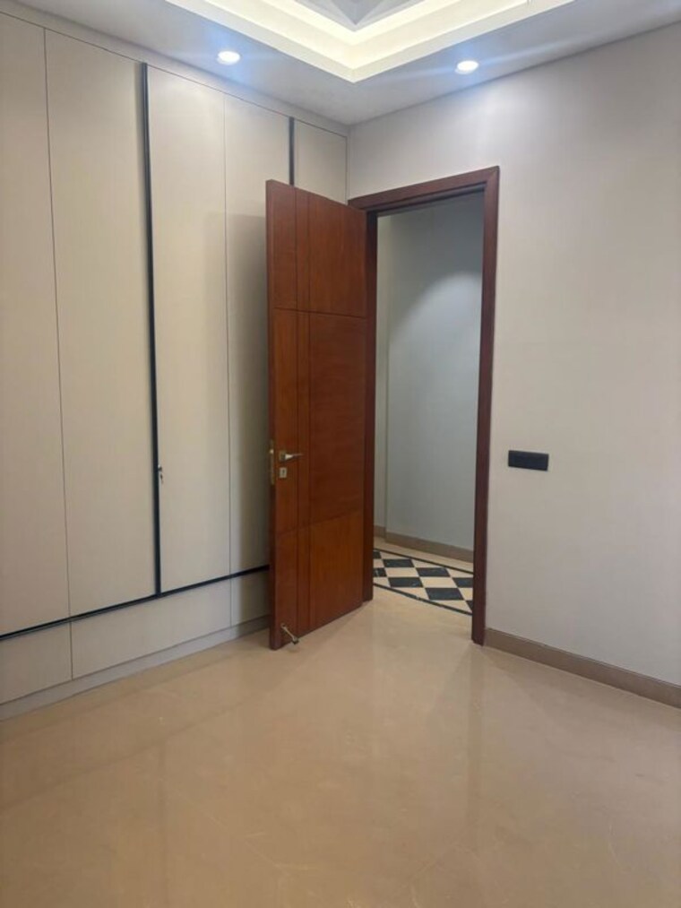 Room, greater kailash i 4 Bedroom 2700 Sq.Ft. Apartment In Greater Kailash I Delhi 10062062