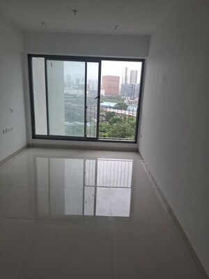 Room in 2 BHK Apartment at Sunteck City Avenue 4, Goregaon West – for Rent