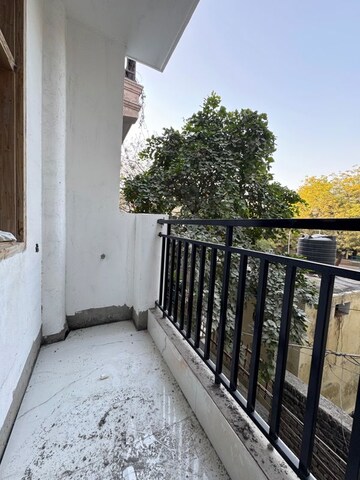Balcony in 1 BHK Builder Floor at Chattarpur – for Rent