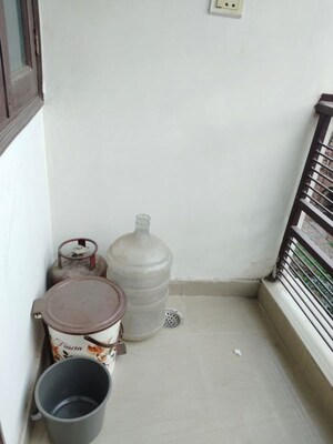 Bathroom in 1 BHK Apartment at Khirki Extension – for Rent