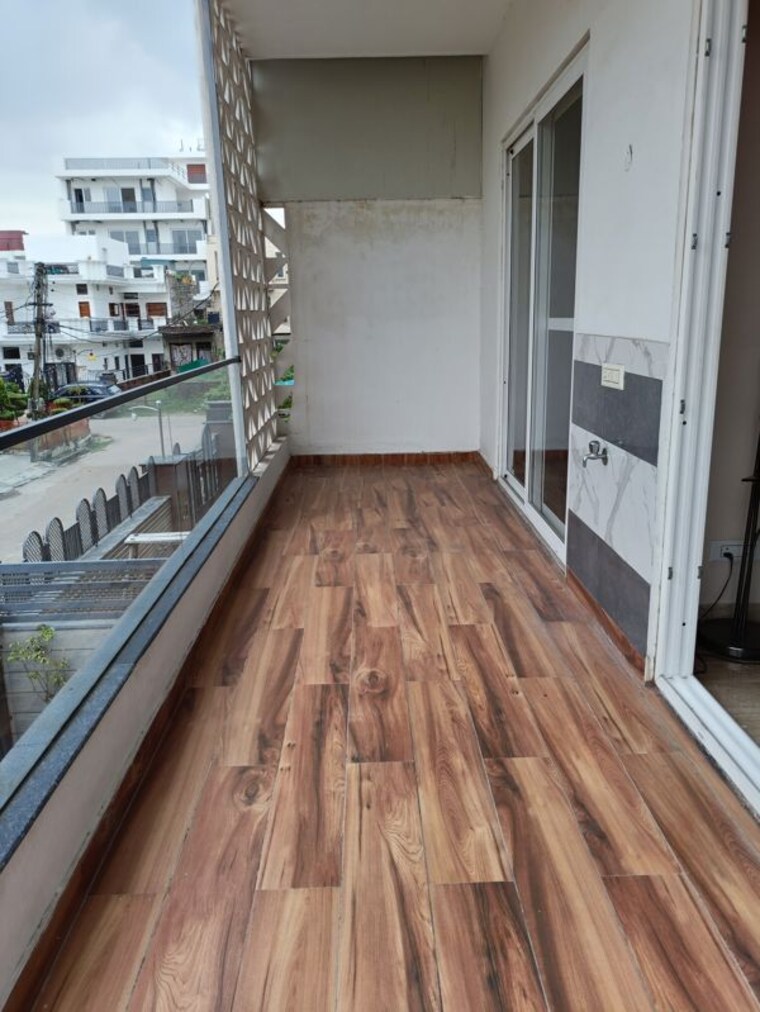 Balcony, sector 7 3 Bedroom 3200 Sq.Ft. Builder Floor In Sector 7 Panchkula 10062133