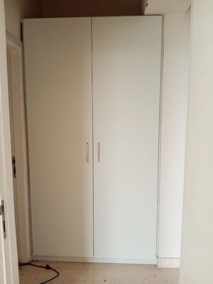 Furnished Amenities in 3 BHK Apartment at DLF Regal Gardens, Sector 90 – for Rent