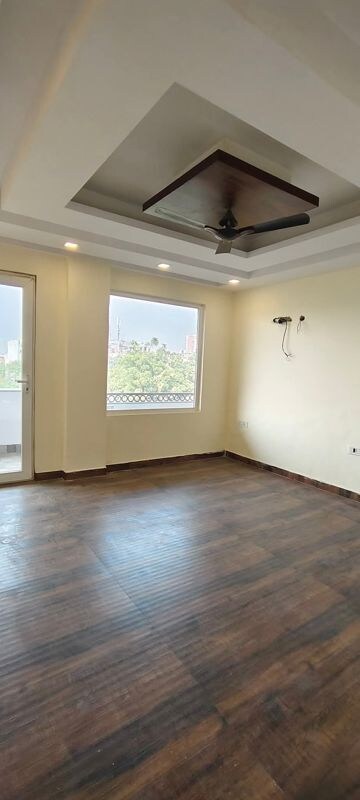 Room in 2 BHK Apartment at DLF Cyber Park, Sector 20 – for Rent