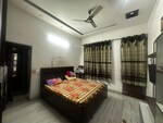 3 BHK 2600 Sq.Ft. Builder Floor in Sector 11