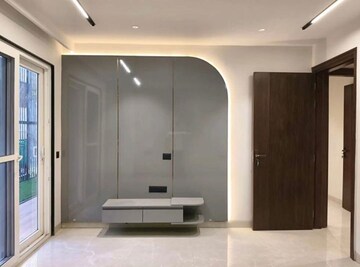 Building Lobby in 2.5 BHK Apartment at DLF Cyber Park, Sector 20 – for Rent