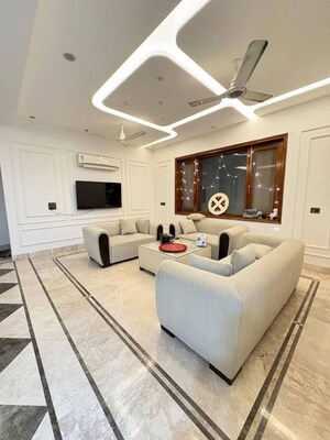 3 BHK Apartment For Rent in DLF Cyber Park, Sector 20