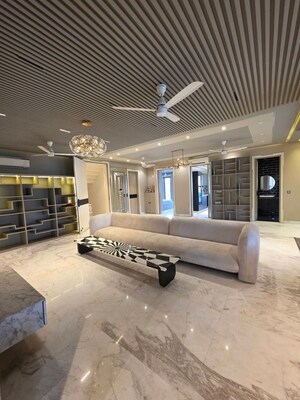 Living Room in 3 BHK Apartment at DLF Cyber Park, Sector 20 – for Rent