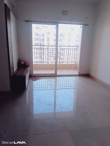 Room in 3 BHK Apartment at Ace Divino, Sector 1 Greater Noida – for Rent
