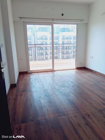 Room in 3 BHK Apartment at Ace Divino, Sector 1 Greater Noida – for Rent