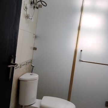 Bathroom in 3 BHK Builder Floor at M2K Aura, Mayfield Garden – for Rent