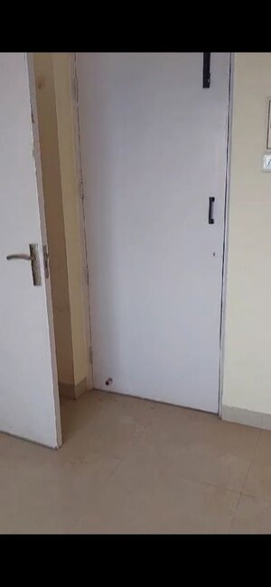 Bedroom in 2 BHK Apartment at K Raheja Palm Spring, Malad West – for Rent