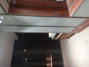 Room in 4 BHK Builder Floor at Sector 21 – for Rent