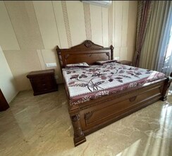 4 BHK + Pooja Room Builder Floor For Sale in Sector 8