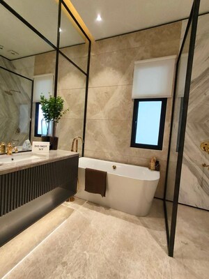 Attached Bathroom in 4 BHK Apartment at DLF Cyber Park, Sector 20 – for Rent