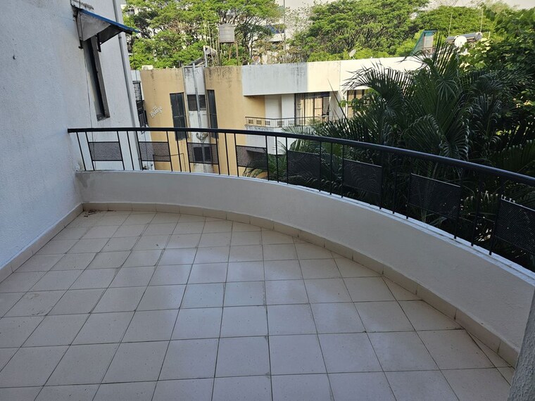 Balcony, la-chapelle 3 Bedroom 1500 Sq.Ft. Apartment In Baner Pune 10062219
