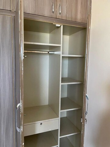 Furnished Amenities in 3 BHK Apartment at BPTP Discovery Park, Sector 80 – for Rent