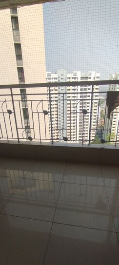 2 BHK + Study Room Apartment For Rent in Nanded City Asawari