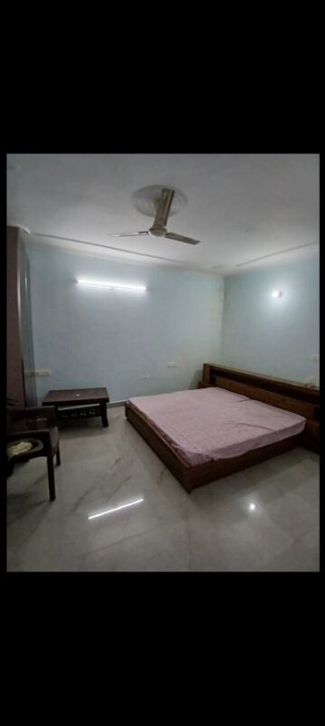 Room in 2 BHK Apartment at VIP Ashiana Homes, Vip Road – for Rent