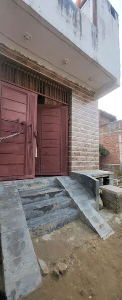 Plot For Sale in Dlf Ankur Vihar
