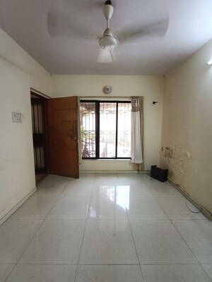 Room in 1 BHK Apartment at Dipti Blossom, Borivali West – for Rent