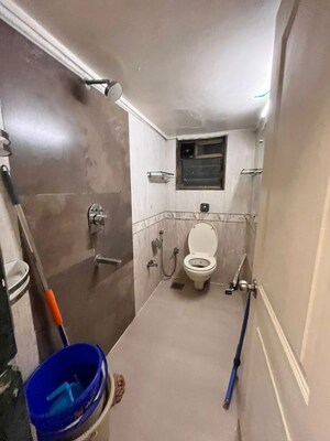 Bathroom in 2 BHK Apartment at Yari Road – for Rent