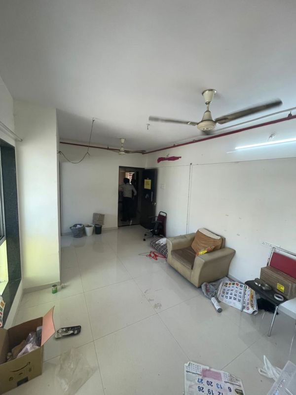 2 BHK + Study Room Apartment For Rent in Kurla East