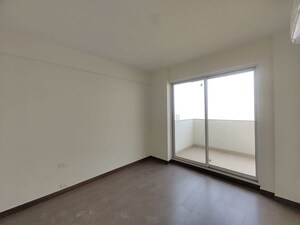 Room in 3.5 BHK Apartment at Bestech Park View Altura, Sector 79 – for Sale