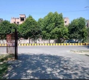  Plot For Sale in Kalindi Kunj