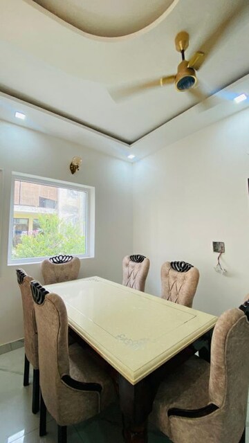 Team Area in 3 BHK Builder Floor at Sector 115 – for Sale