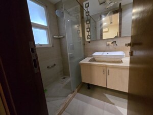Bathroom in 3 BHK Builder Floor at Safdarjung Enclave – for Rent