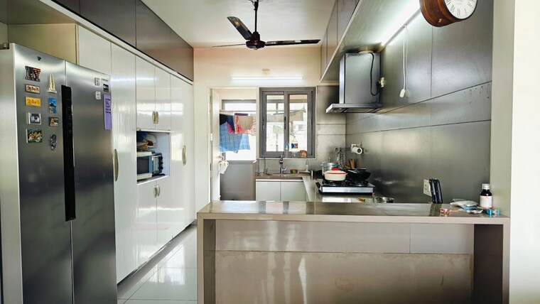 Kitchen, vasana bhayli road 3 Bedroom 1750 Sq.Ft. Apartment In VasanA Bhayli Road Vadodara 10062476