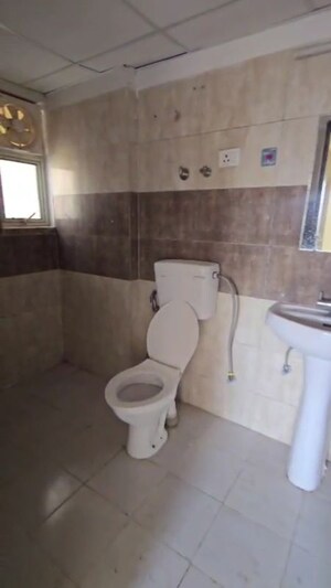 Bathroom in 3 BHK Apartment at Panchsheel Greens II, Sector 16 Greater Noida – for Sale
