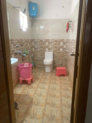 Bathroom in 1.5 BHK Independent House at Ameenpur – for Rent