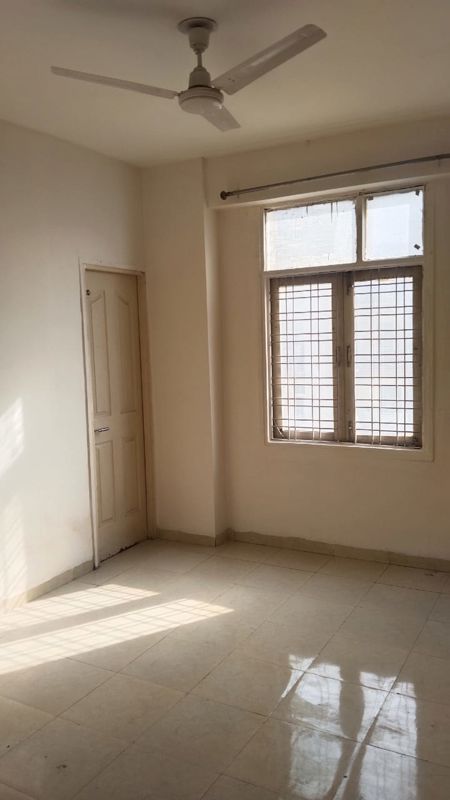 3 BHK + Extra Room Apartment For Rent in Tulip Orange