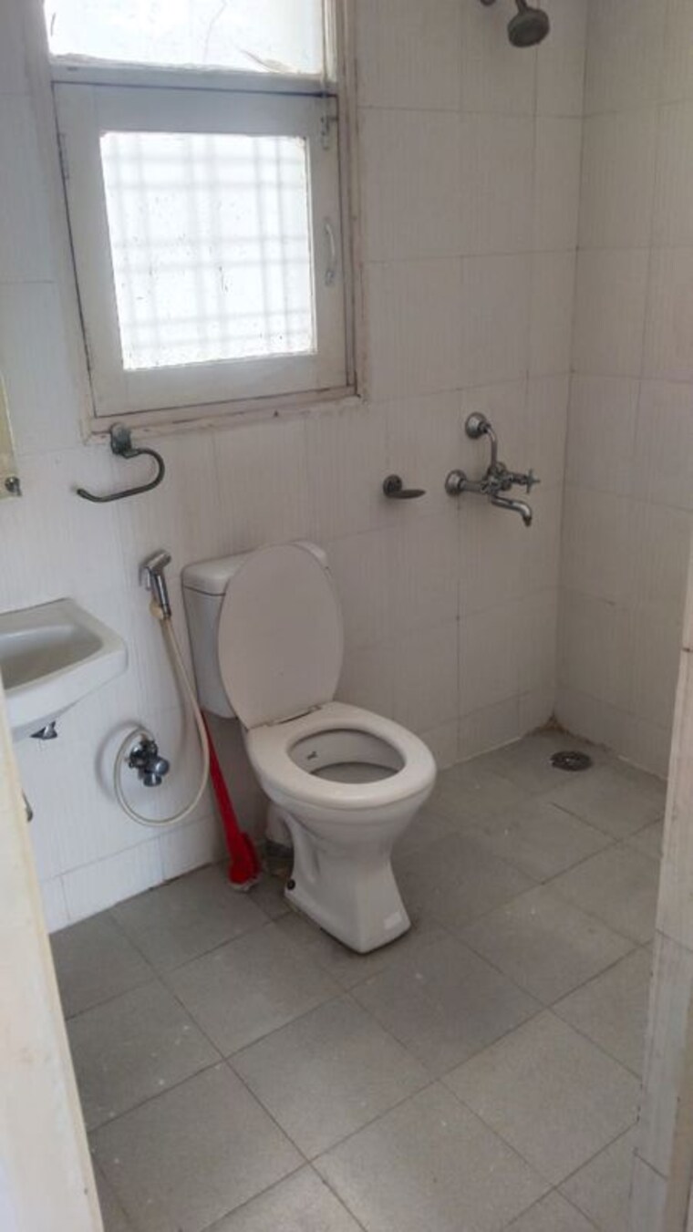 Master Bedroom, tulip-orange 3 Bedroom 1137 Sq.Ft. Apartment In Sector 70 Gurgaon 10062781