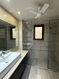 4 BHK + Servant Room Builder Floor For Rent in Safdarjung Enclave