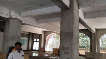  Showroom – Exterior View View at Chembur Colony - for Rent