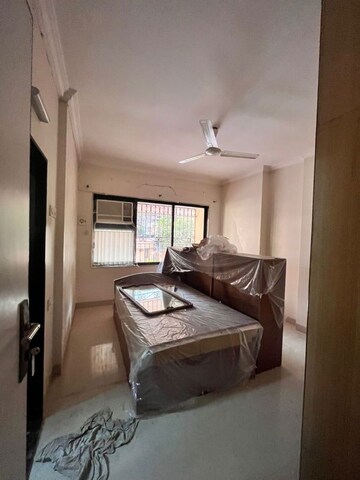 Bedroom in 4 BHK Apartment at Oshiwara – for Rent