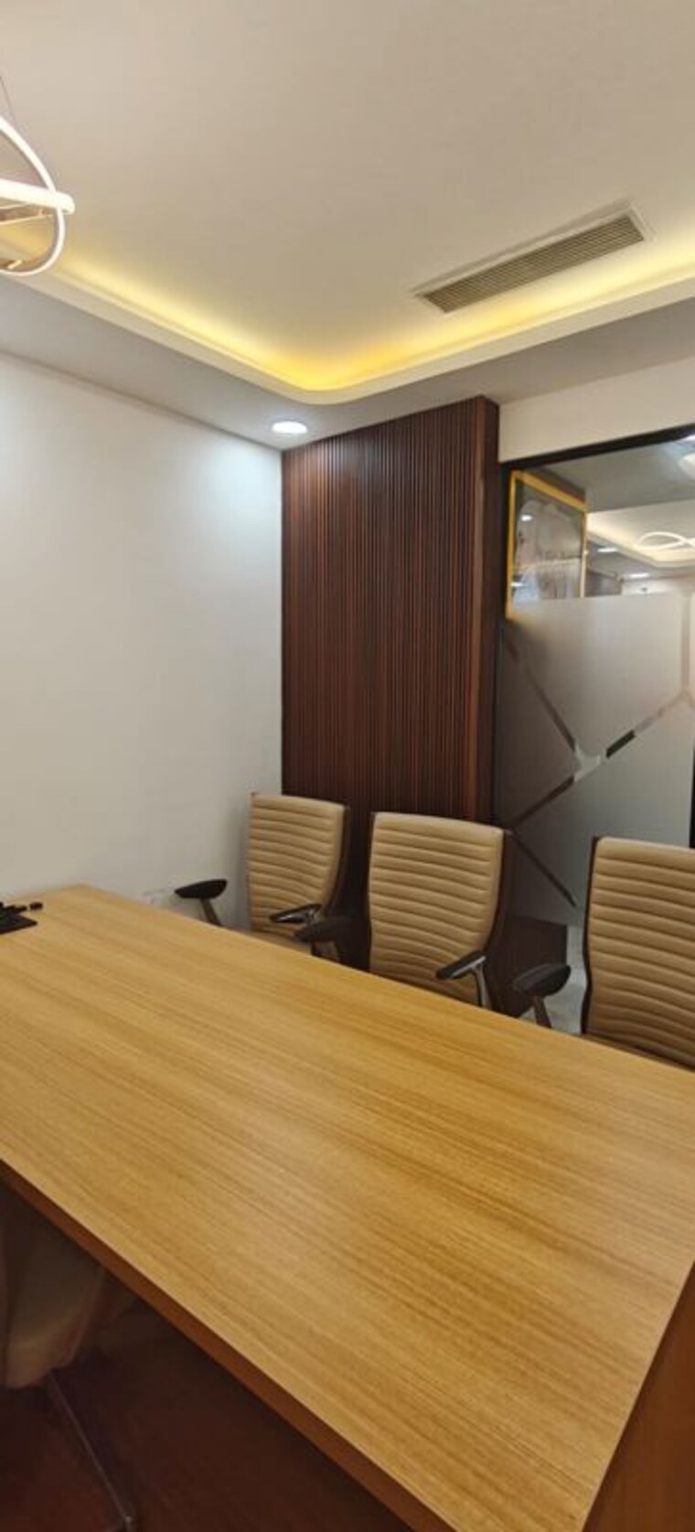 Room, spaze-itech-park Commercial Office Space 1620 Sq.Ft. In Sector 49 Gurgaon 10062835
