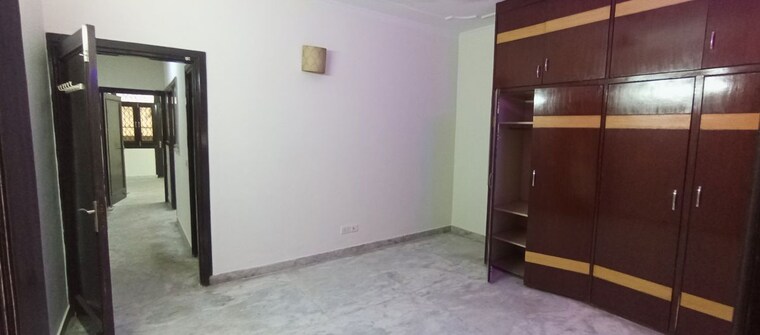 Room, kalkaji 3 Bedroom 1800 Sq.Ft. Builder Floor In Kalkaji Delhi 10013152