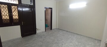 Room in 3 BHK Builder Floor at Kalkaji – for Rent