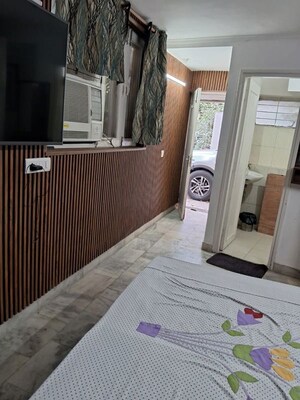 Balcony in Studio Builder Floor at Greater Kailash I – for Rent