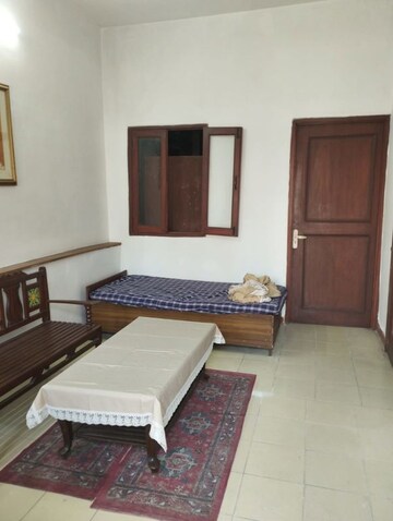 1 BHK Builder Floor For Rent in Greater Kailash I